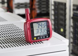 Foto para:  Medidor de Temperatura y Humedad AMPROBE